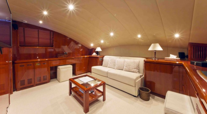 Yacht BOJANGLES -  Double Cabin Convertible to TV Room